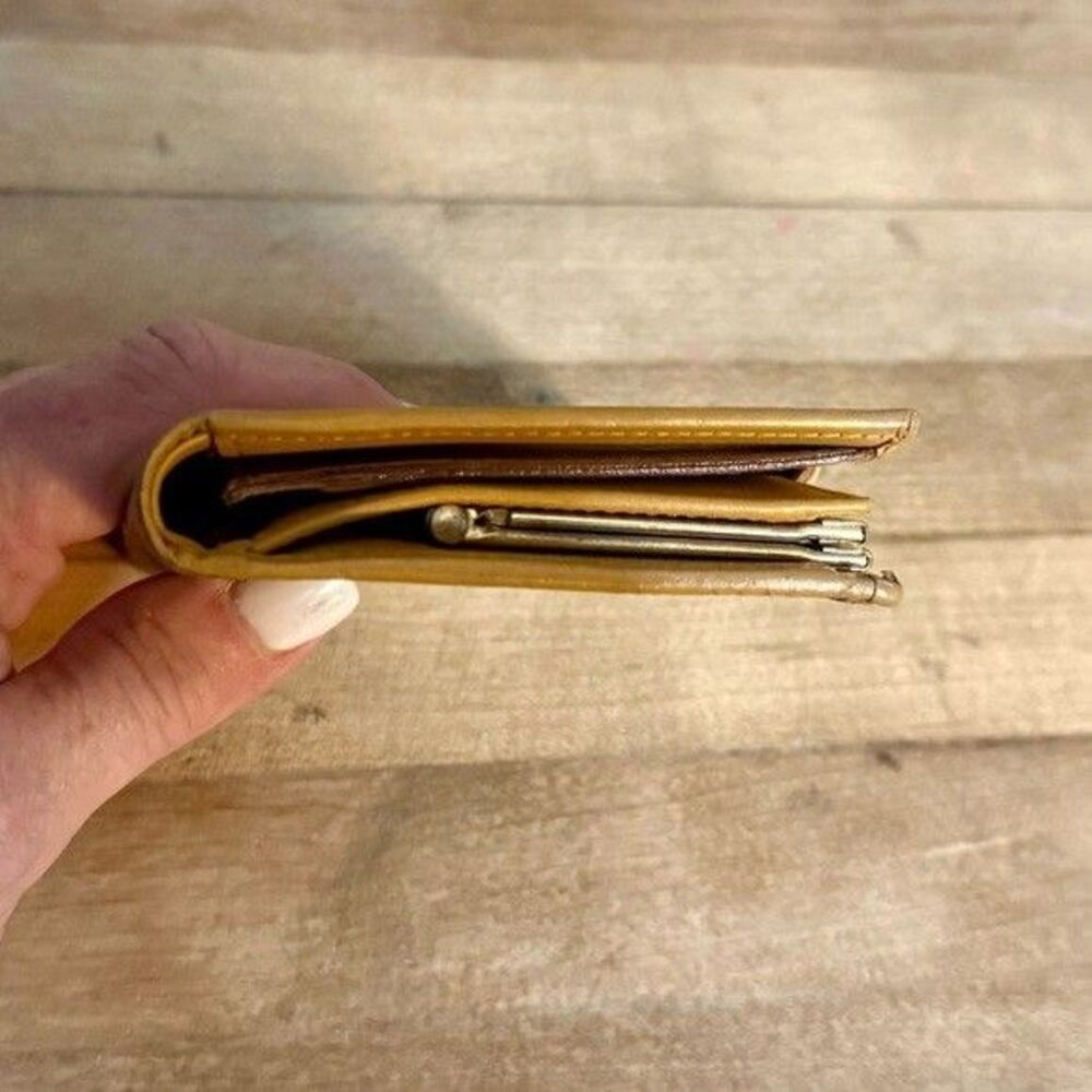 Celine Macadam Kisslock Compact Wallet Vintage 90s EUC M13 - Picture 9 of 11